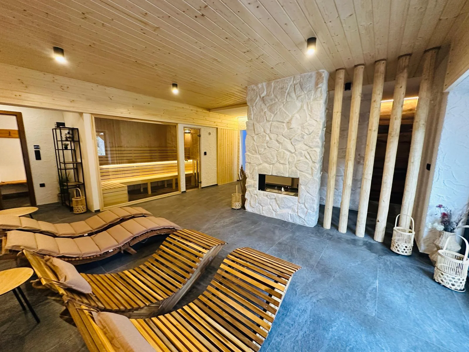 Pobyt ve stylové kolibě: strava, privátní wellness i tenis - Obrázek 10