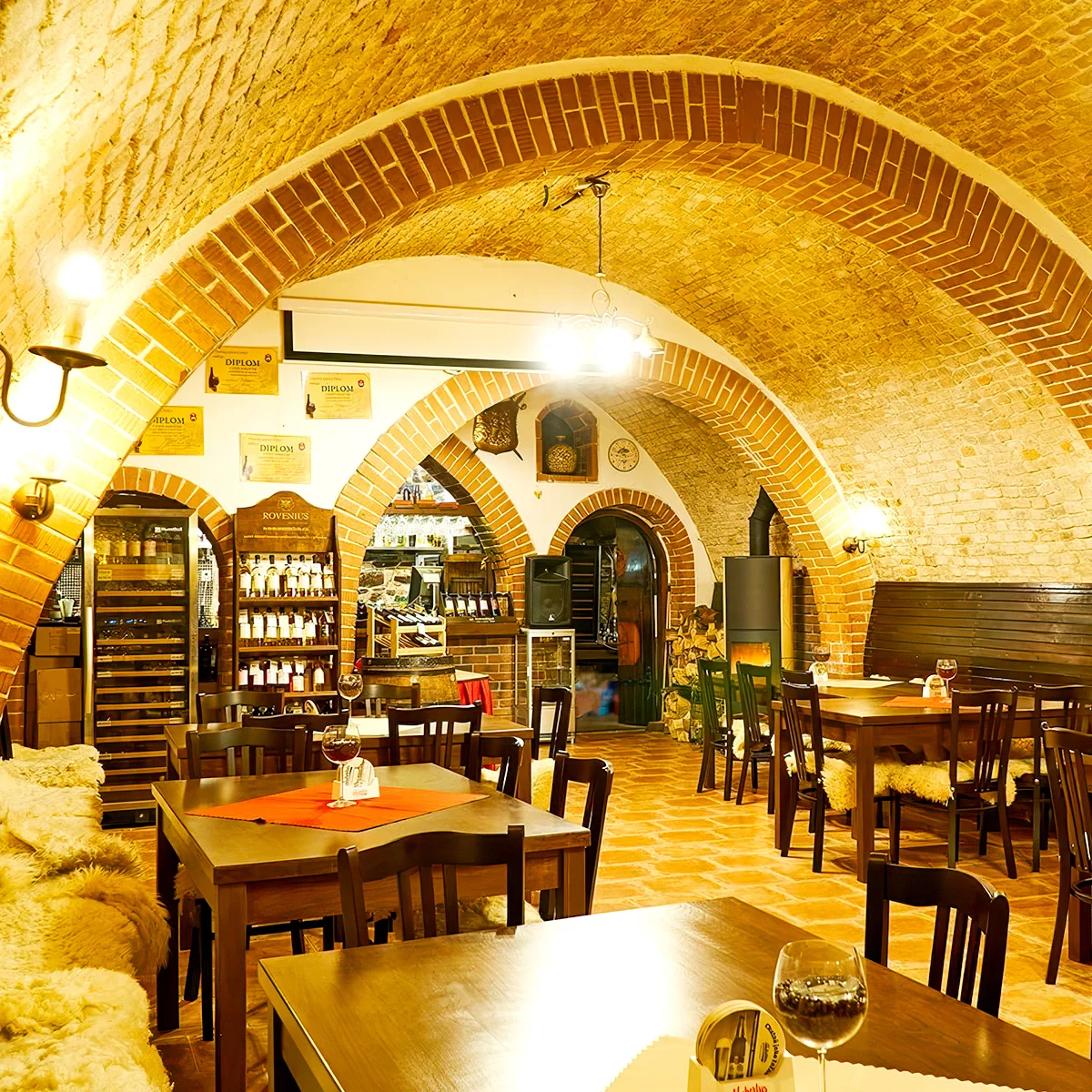 Degustace potmě ve sklepní vinárně pro 1 osobu - Obrázek 2