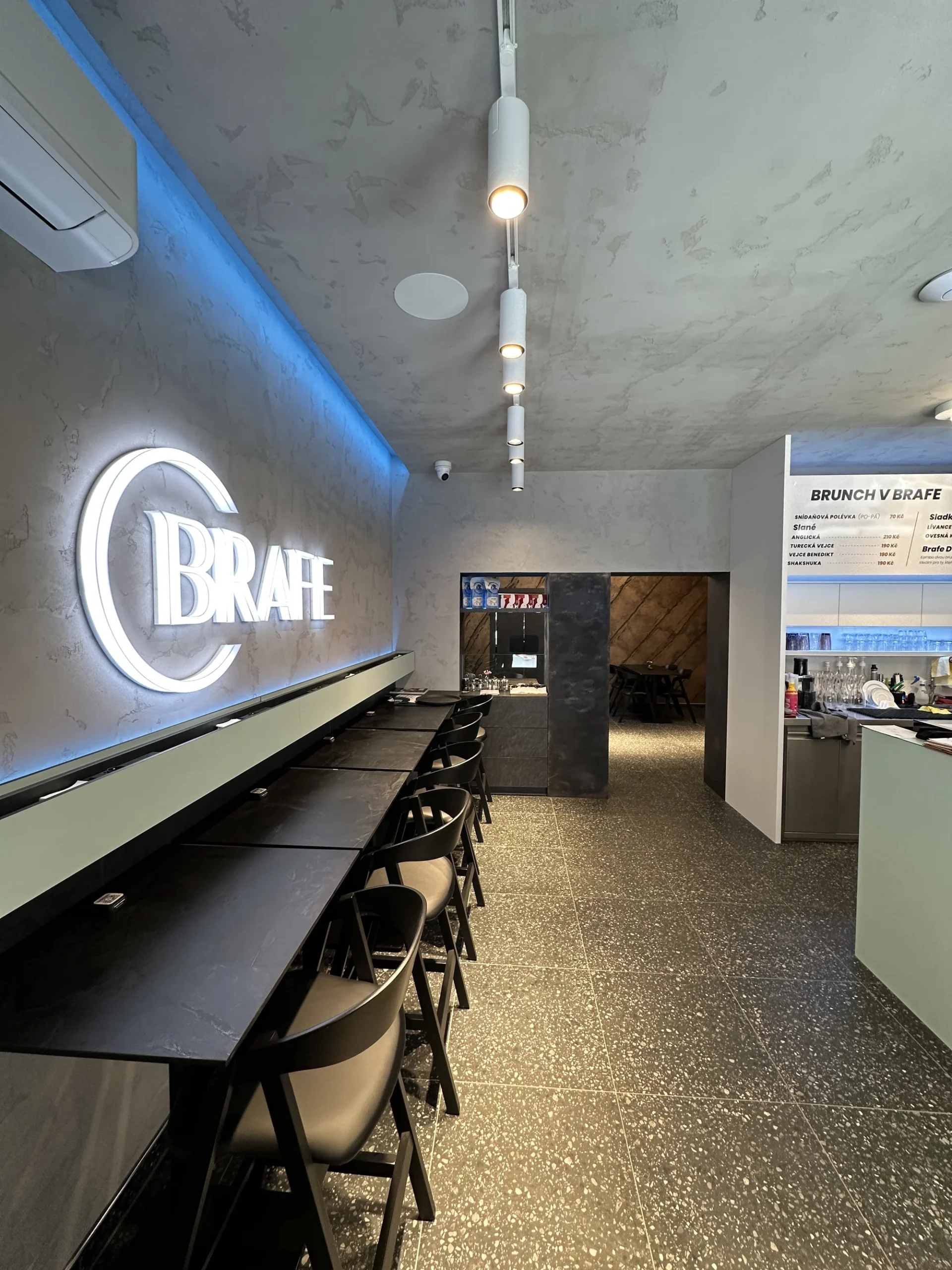 2 kávy dle výběru: espresso, flat white a další - Obrázek 8