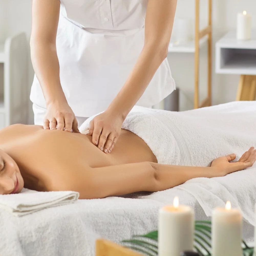 Tradiční masáž na 30–90 min.: záda, šíje i končetiny - Obrázek 2