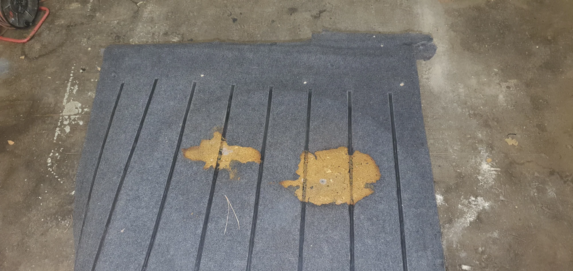 Profesionální čištění interiéru vozu: sedáky, koberce i kufr - Obrázek 11