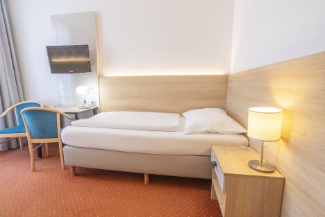 Pobyt v Mariánských Lázních v Hotelu Flora *** s neomezeným bazénem, polopenzí a 20% slevou na procedury - Obrázek 4