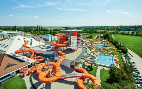 Burgenland v Hotelu Xylophon **** propojeném s lázněmi + polopenze, neomezené termály a vyžití pro děti