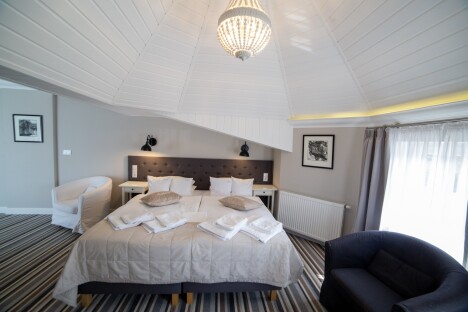 Lázně Mezizdroje 10 minut od pláže Baltského moře ve Ville Astra Baltica se snídaní formou bufetu + zahrada - Obrázek 6