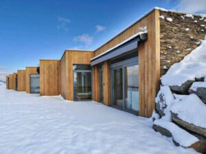 Tatranský NP u ski areálů: Veľká Lomnica v apartmánu v Natur Resortu se snídaní či polopenzí + wellness