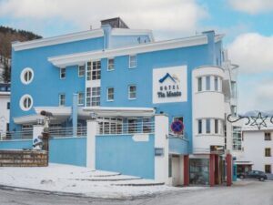 Rakousko jen 2 km od ski areálu: Tyrolsko v Hotelu Tia Monte s polopenzí a wellness se saunami + fitness