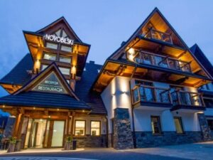 Polské Tatry 500 m od sjezdovky v Penzionu Novobilski *** se snídaní/polopenzí + vstup do Terma Bania (130 m)