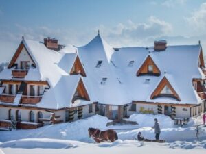 Polské Tatry u NP a ski areálu: Hotel Redyk Ski&Relax *** s polopenzí, neomezeným wellness + sleva do termálů