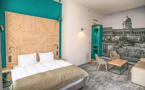 Maďarsko: Centrum Budapešti kousek od nádraží v novém a skvěle hodnoceném T62 Hotelu *** se snídaněmi