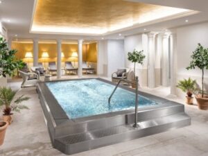 Liberec u ski areálů v Clarion Grandhotelu Zlatý Lev **** s polopenzí a wellness + skipas a slevy na atrakce