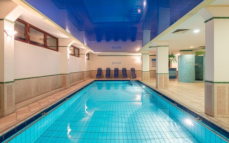 Šoproň: Hotel Lővér ***superior s polopenzí a vstupem do wellness centra a plaveckého bazénu + výlet po městě - Obrázek 5