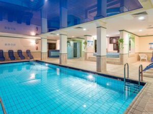 Šoproň: Hotel Lővér ***superior s polopenzí a vstupem do wellness centra a plaveckého bazénu + výlet po městě