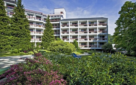 Šoproň: Hotel Lővér ***superior s polopenzí a vstupem do wellness centra a plaveckého bazénu + výlet po městě - Obrázek 4