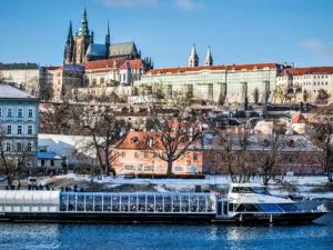 Adventní plavba po Vltavě pro dítě i dospělého