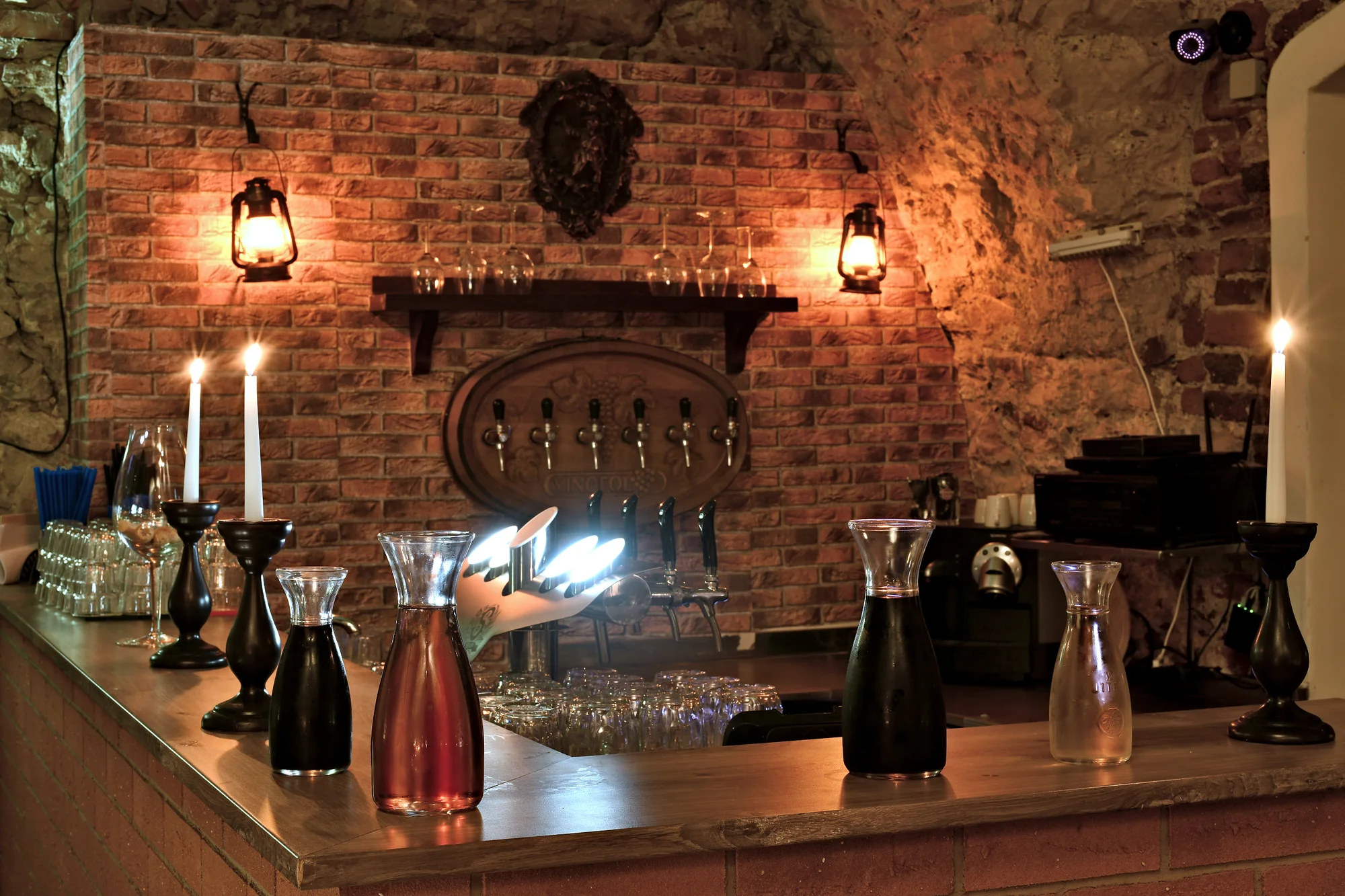 Karafa vína a carpaccio pro 2 u Karlova mostu - Obrázek 10