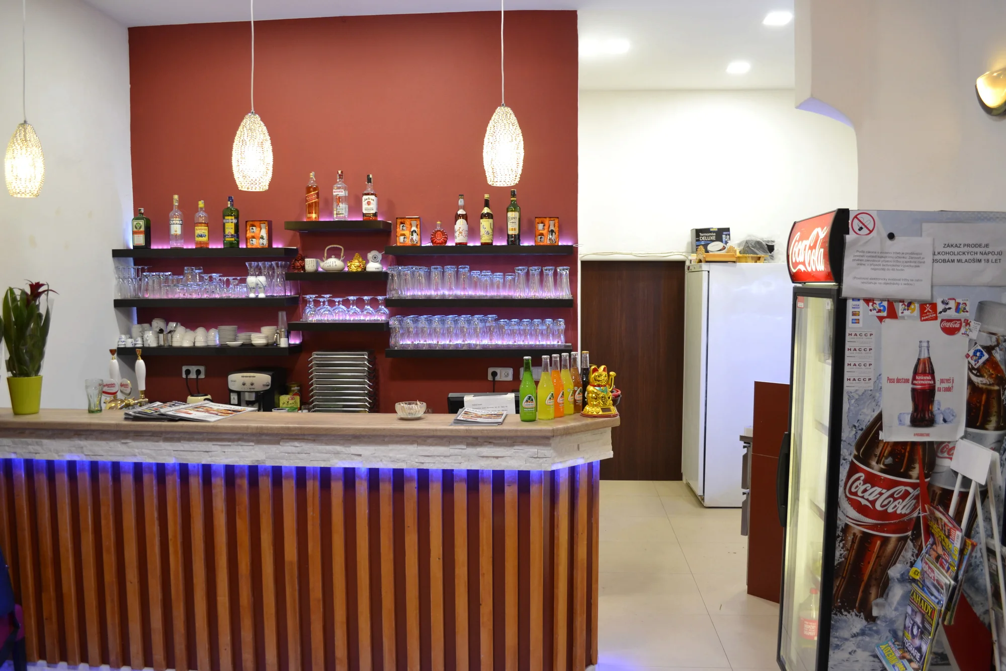 Sety s 24–72 ks sushi, miso polévkami či závitky - Obrázek 9