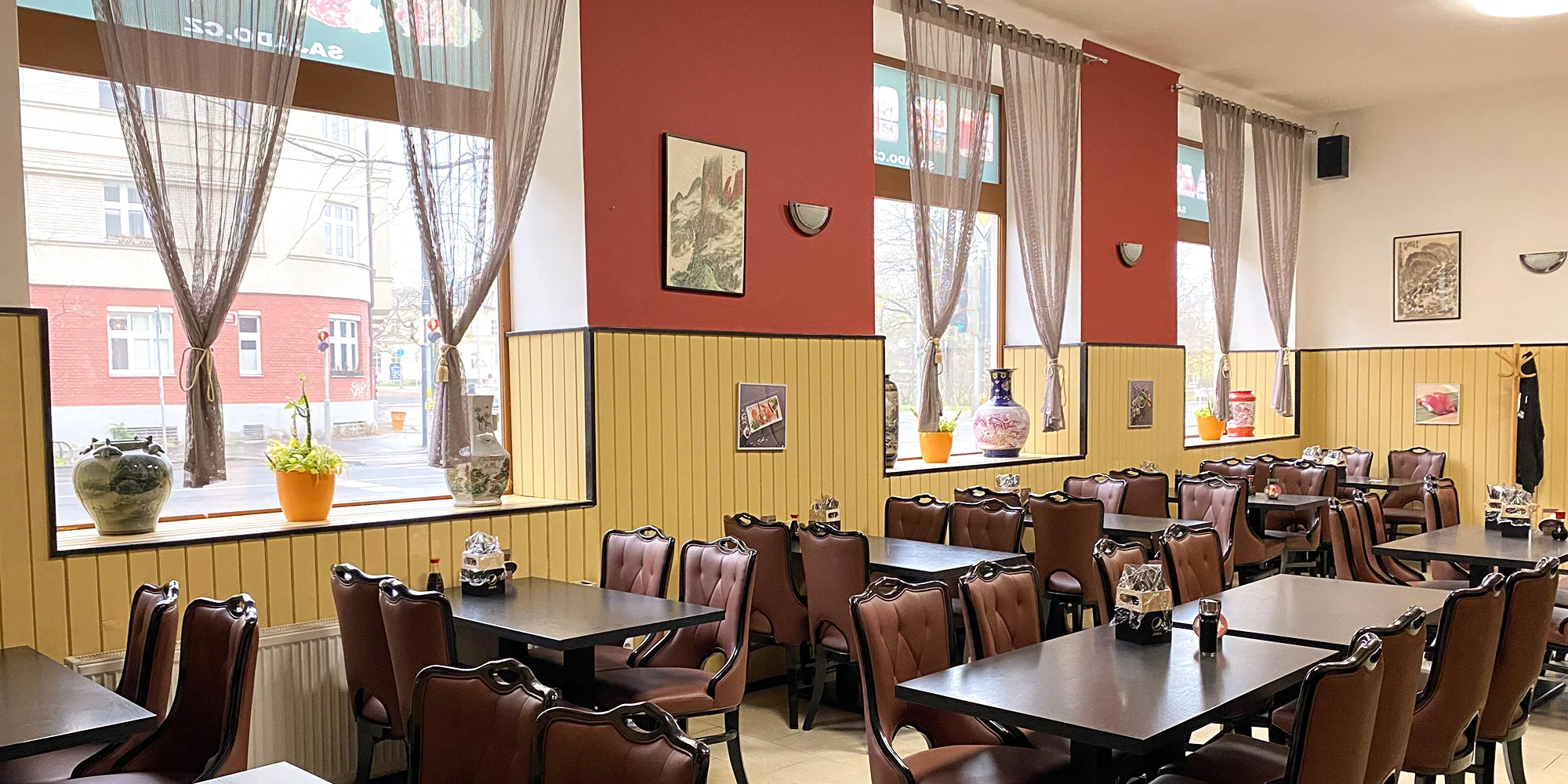 Sety s 24–72 ks sushi, miso polévkami či závitky - Obrázek 3