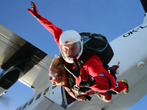 Tandemový seskok: lokality po celé ČR i na Slovensku