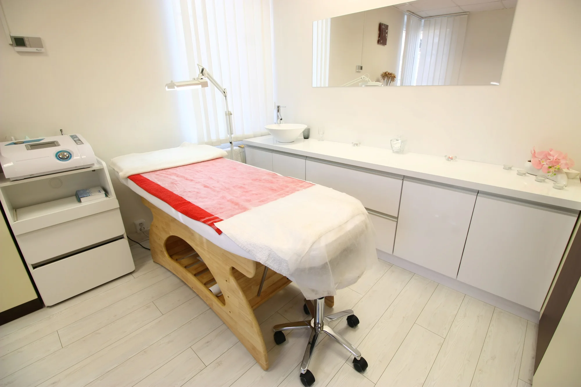 105 min. kosmetika vč. mikromasáže očního okolí - Obrázek 5