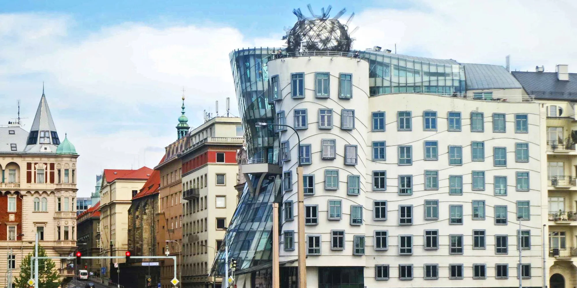 Drink v nejvyšším patře Tančícího domu v Glass Baru - Obrázek 5