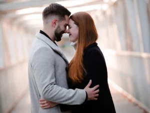 Partnerské nebo portrétní focení v exteriéru