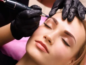 Permanentní make-up obočí: 3D vláskování