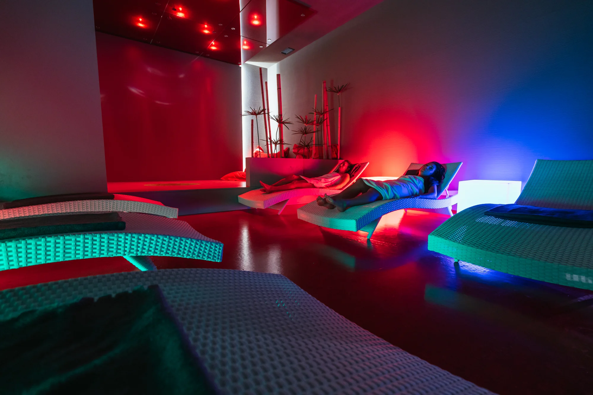 Privátní vířivka a láhev sektu nebo sauna pro 2 osoby - Obrázek 8