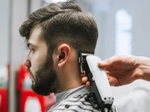 Péče o vousy, střih i kompletní služba