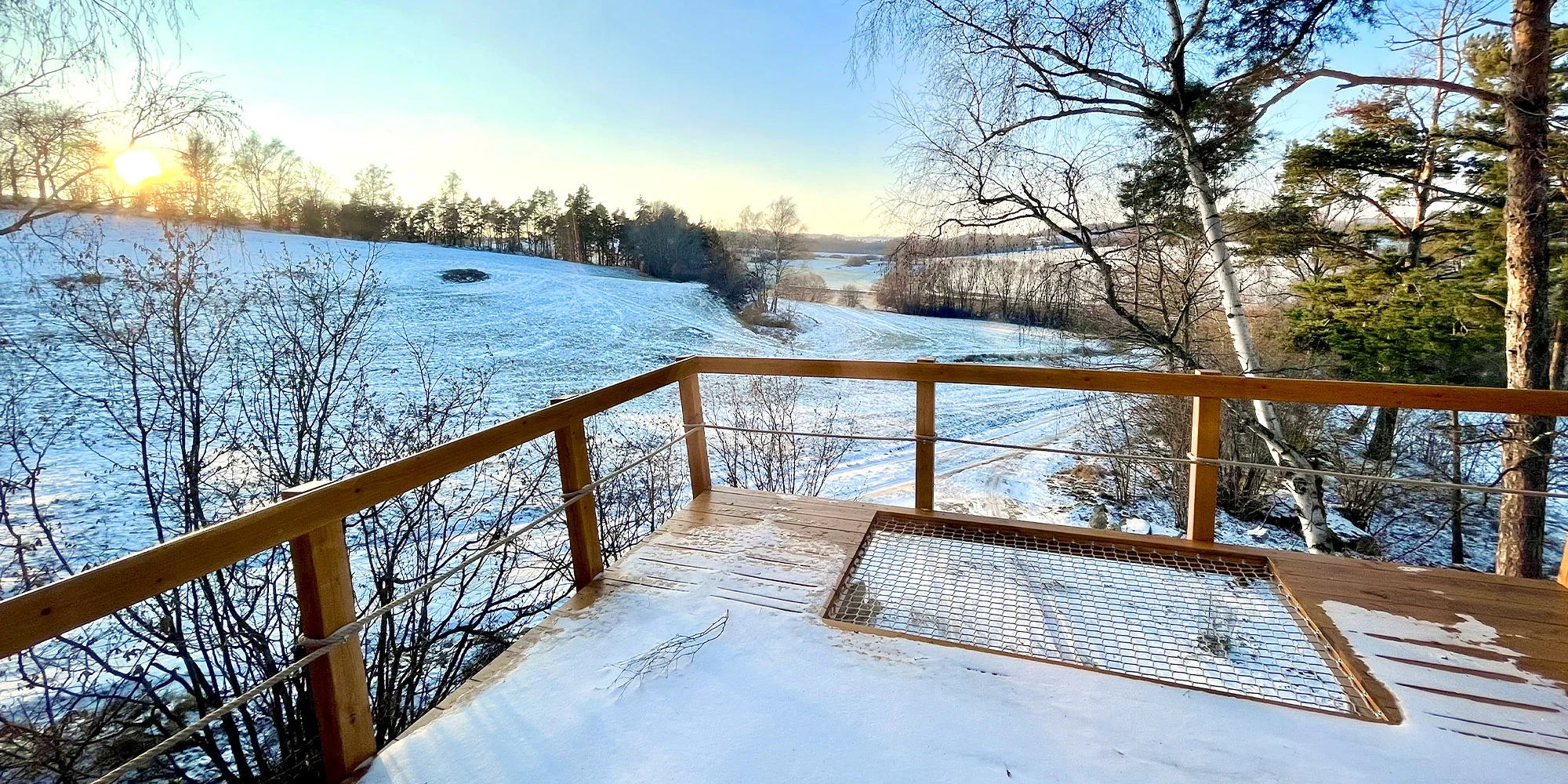 Chata v korunách stromů a relax ve vyhřívaném sudu - Obrázek 3