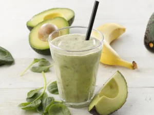 Green Shake s mraženým jogurtem, ovocem a zeleninou