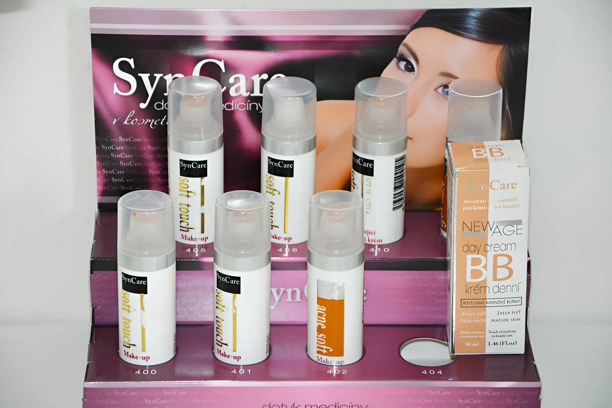 Kosmetické balíčky: špachtle i barvení obočí a řas - Obrázek 7