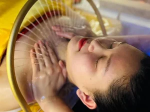 Bylinná relaxace s mokrou péčí o vlasy i pleť a masáž