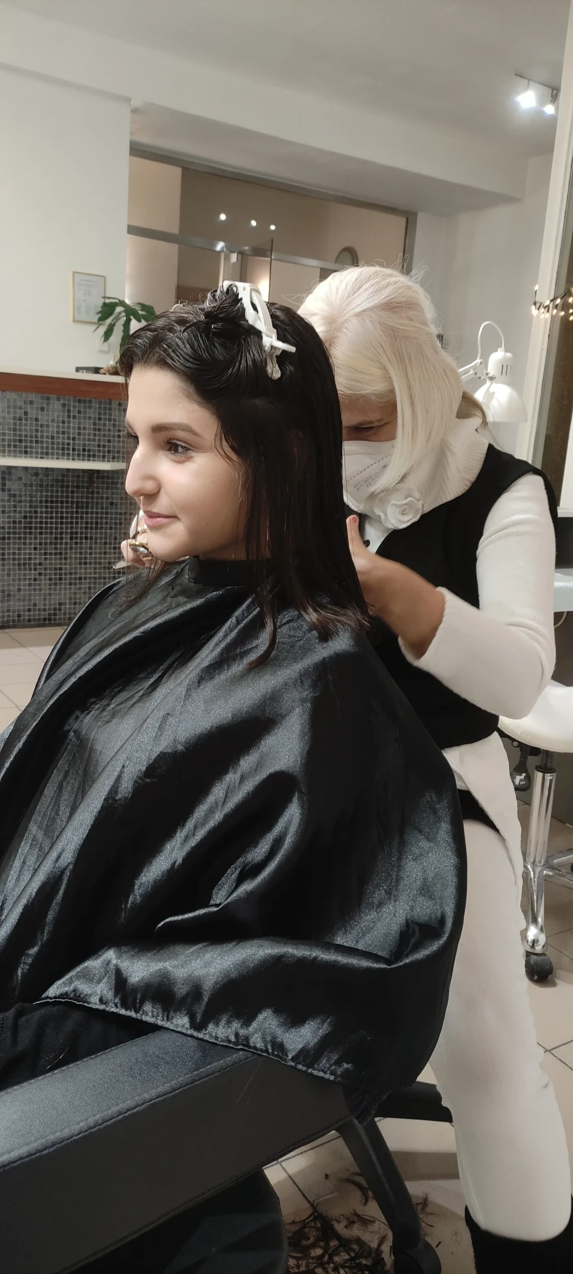 Kadeřnictví na Václavském náměstí: střih, barva i melír - Obrázek 5