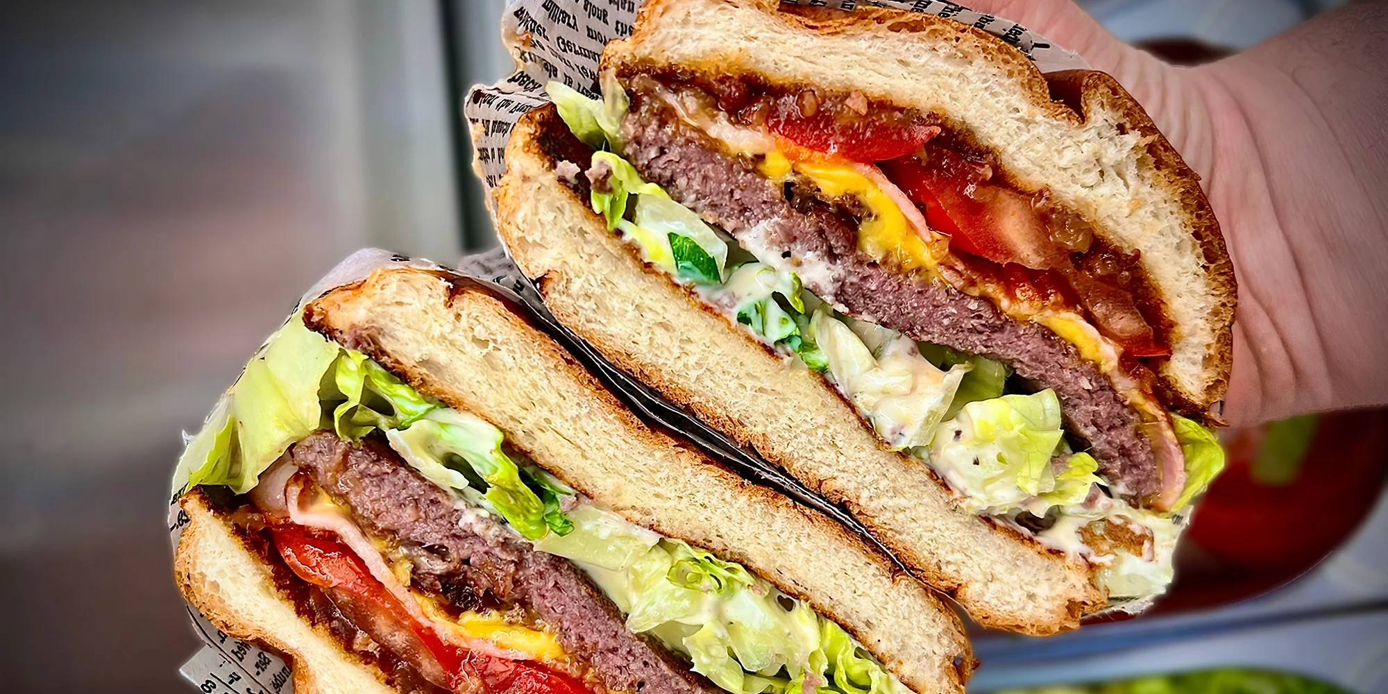 Burgery či nálož hranolků s masem a nápoji s sebou - Obrázek 3