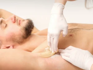 Depilace cukrovou pastou či voskem pro ženy i muže