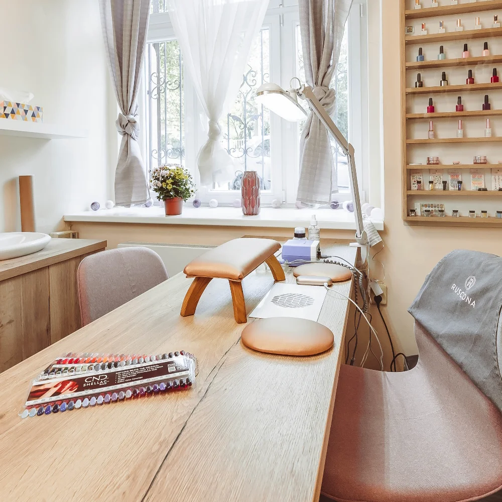 Manikúra s P-Shine, shellacem či depilací rukou - Obrázek 2