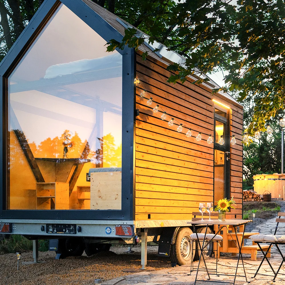 Tiny house uprostřed přírody: přírodní vyhřívaný sud i gril - Obrázek 2