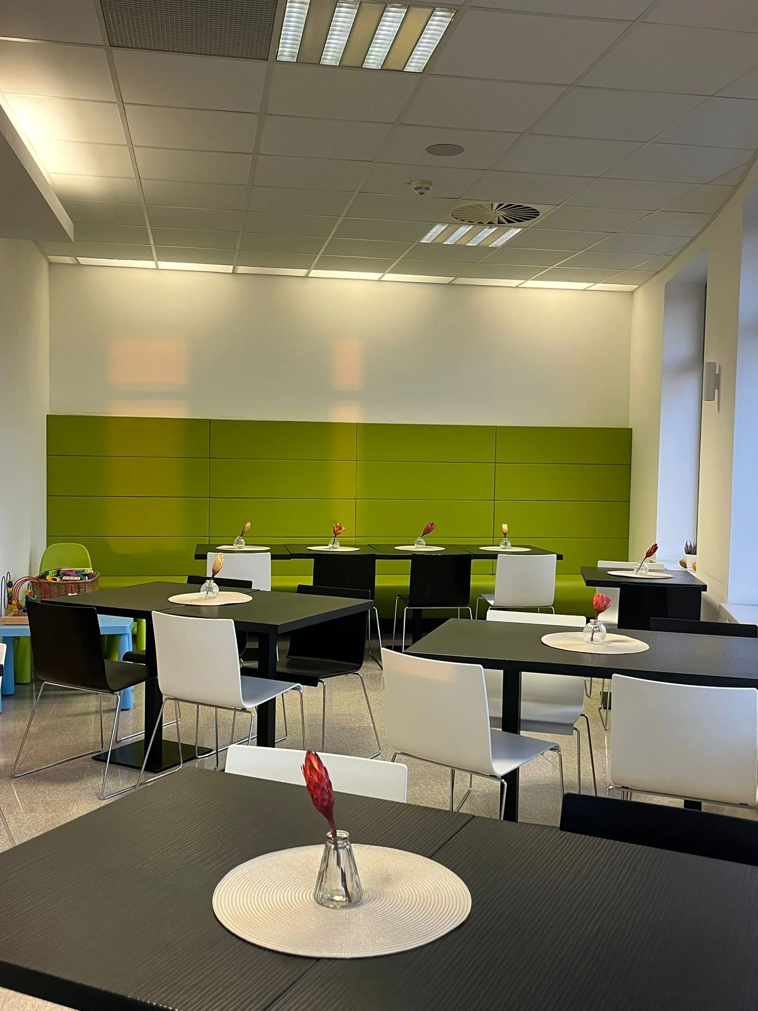 Romantické 6chodové menu s líčky i burgerem pro 2 - Obrázek 11