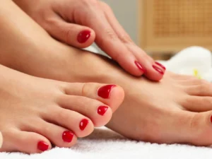 Manikúra s gel lakem, Shellac či pedikúra