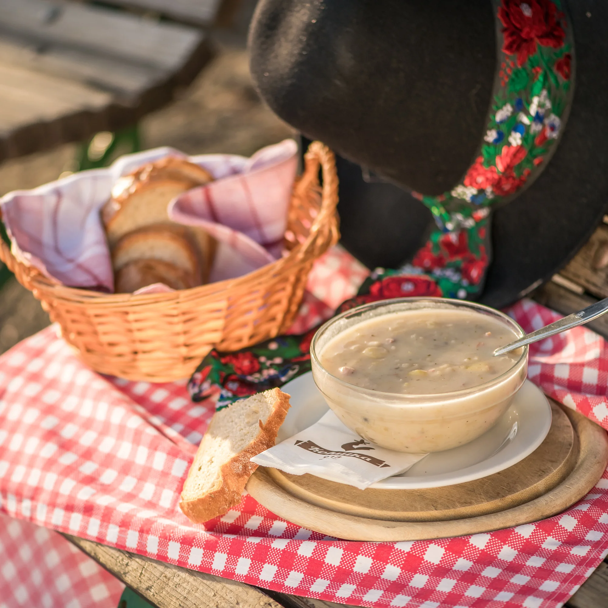 Valašská kyselice a borůvkové knedlíky pro 2 osoby - Obrázek 2