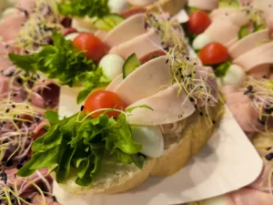 Chlebíčky dle výběru: 5 bezlepkových či 10 klasických