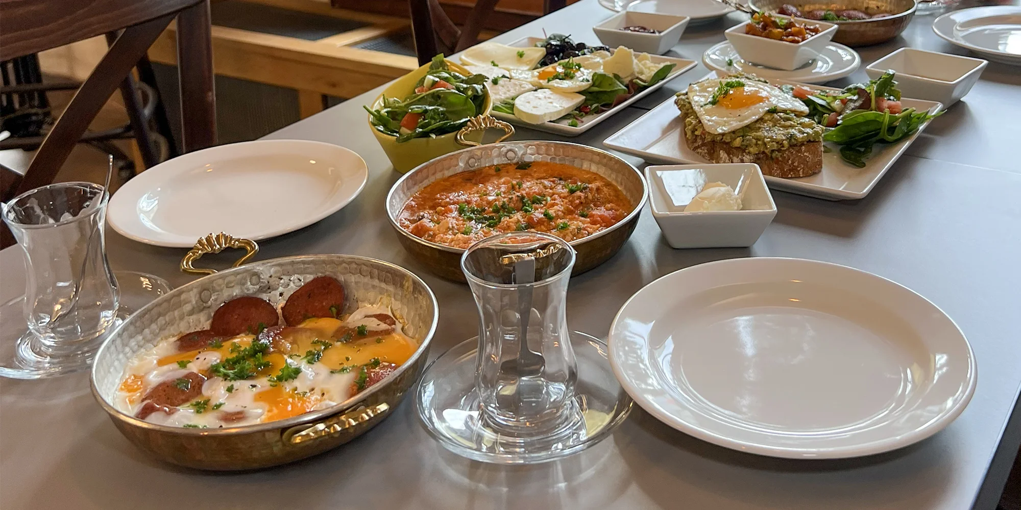 Pravá turecká snídaně pro 1-2 osoby vč. kávy či čaje