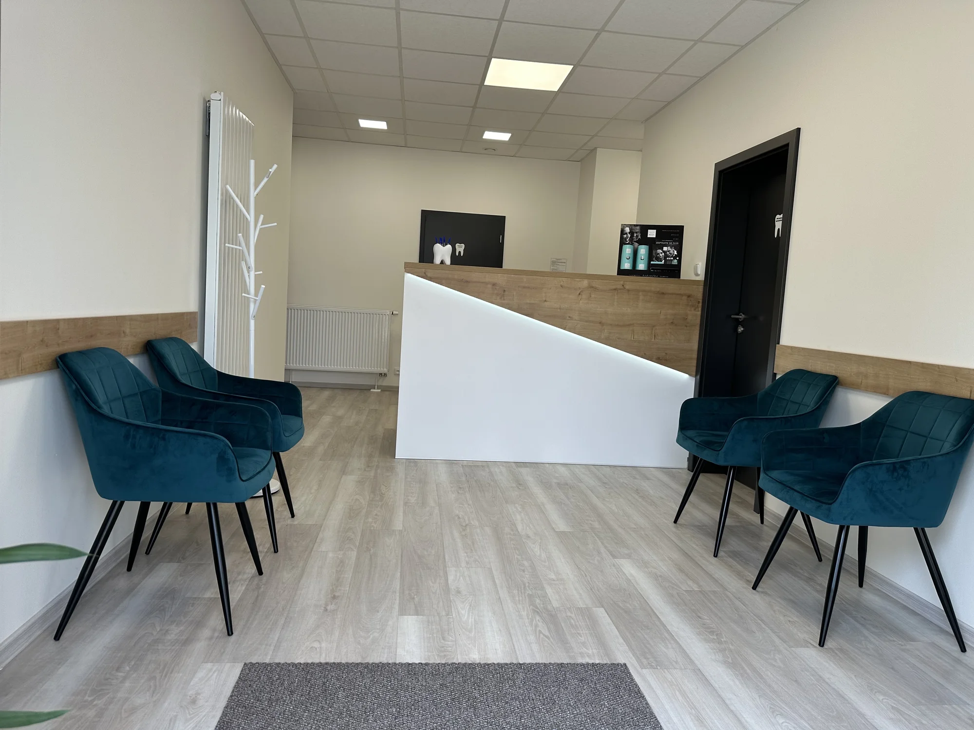 Dentální hygiena vč. pískování či domácí bělení zubů - Obrázek 6