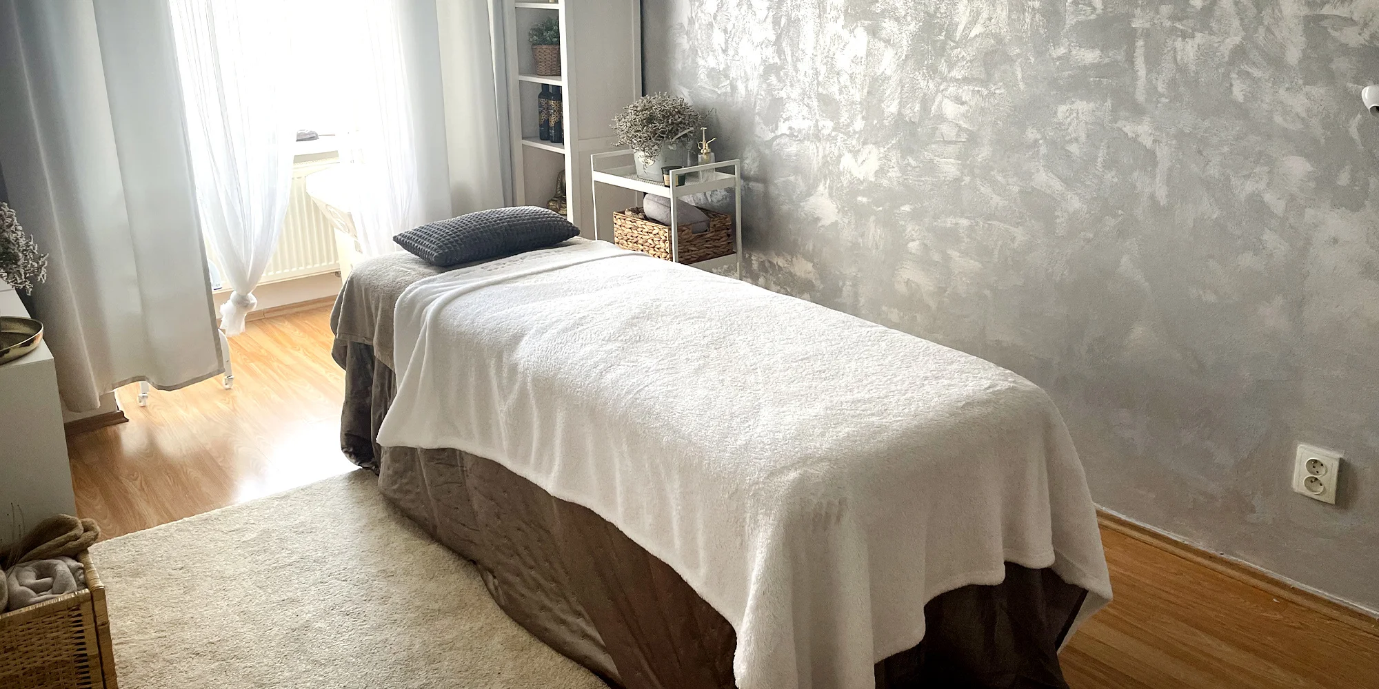 Hyaluronová péče pro vyhlazenou pleť či masáž očního okolí - Obrázek 3