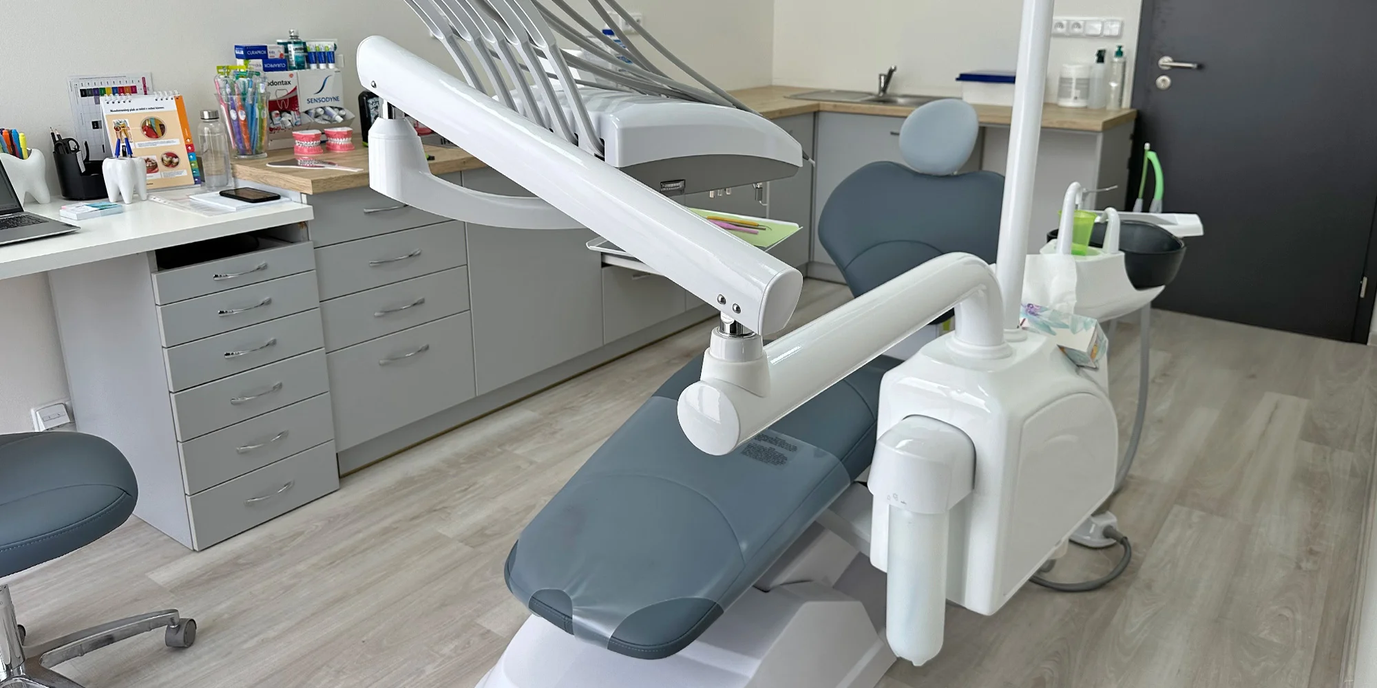 Dentální hygiena vč. pískování či domácí bělení zubů - Obrázek 5