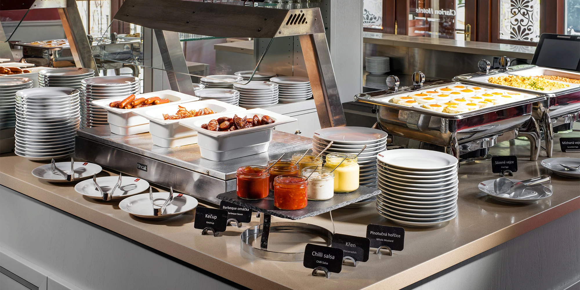 Snídaně formou neomezeného bufetu v centru Liberce