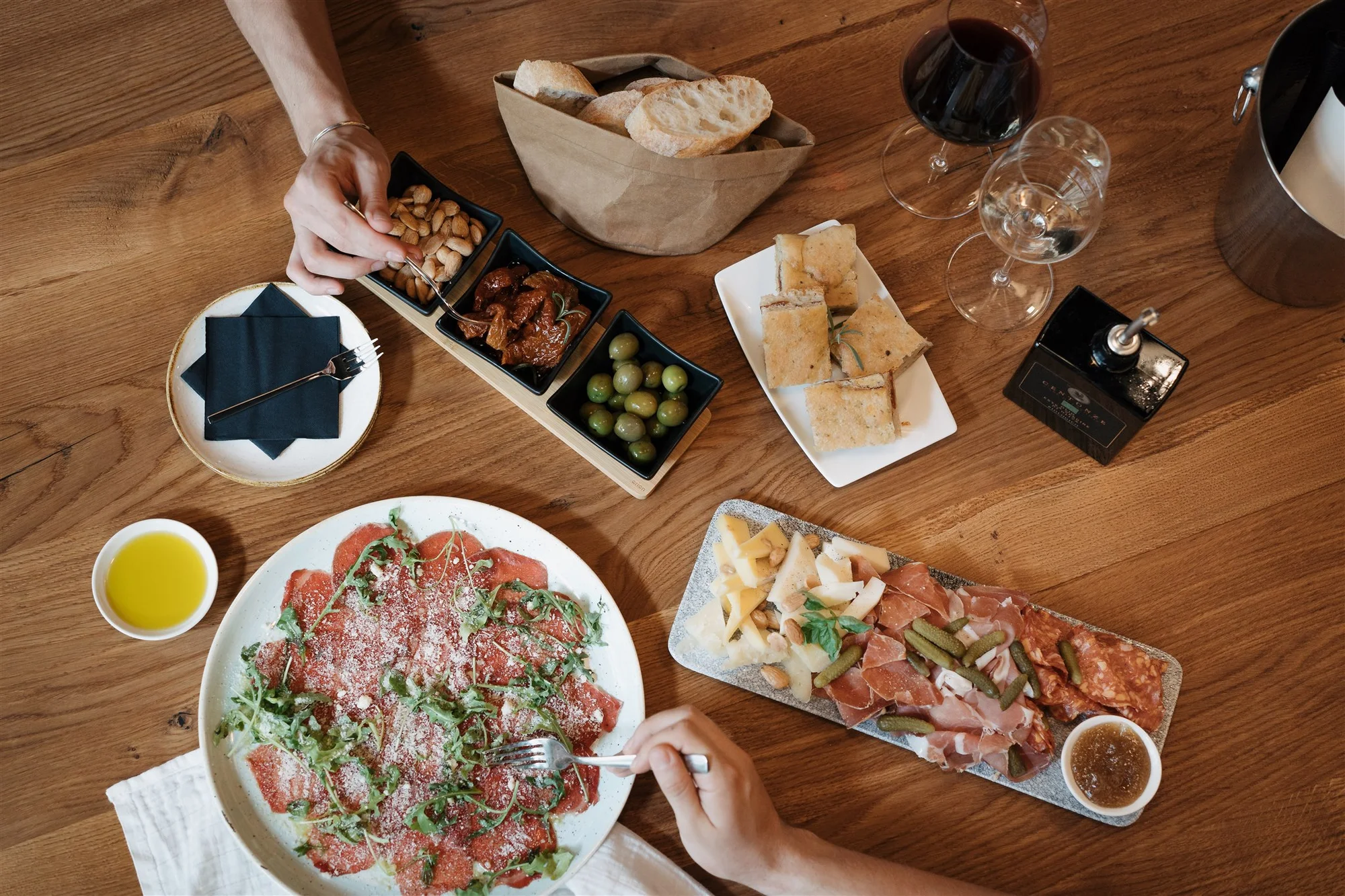 Tapas i degustace vín ve winebaru na Vinohradech - Obrázek 7