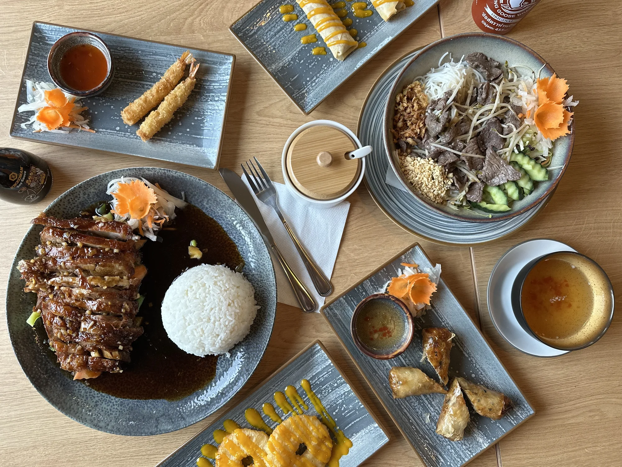 Tříchodové asijské menu v nové restauraci pro 2 osoby - Obrázek 9