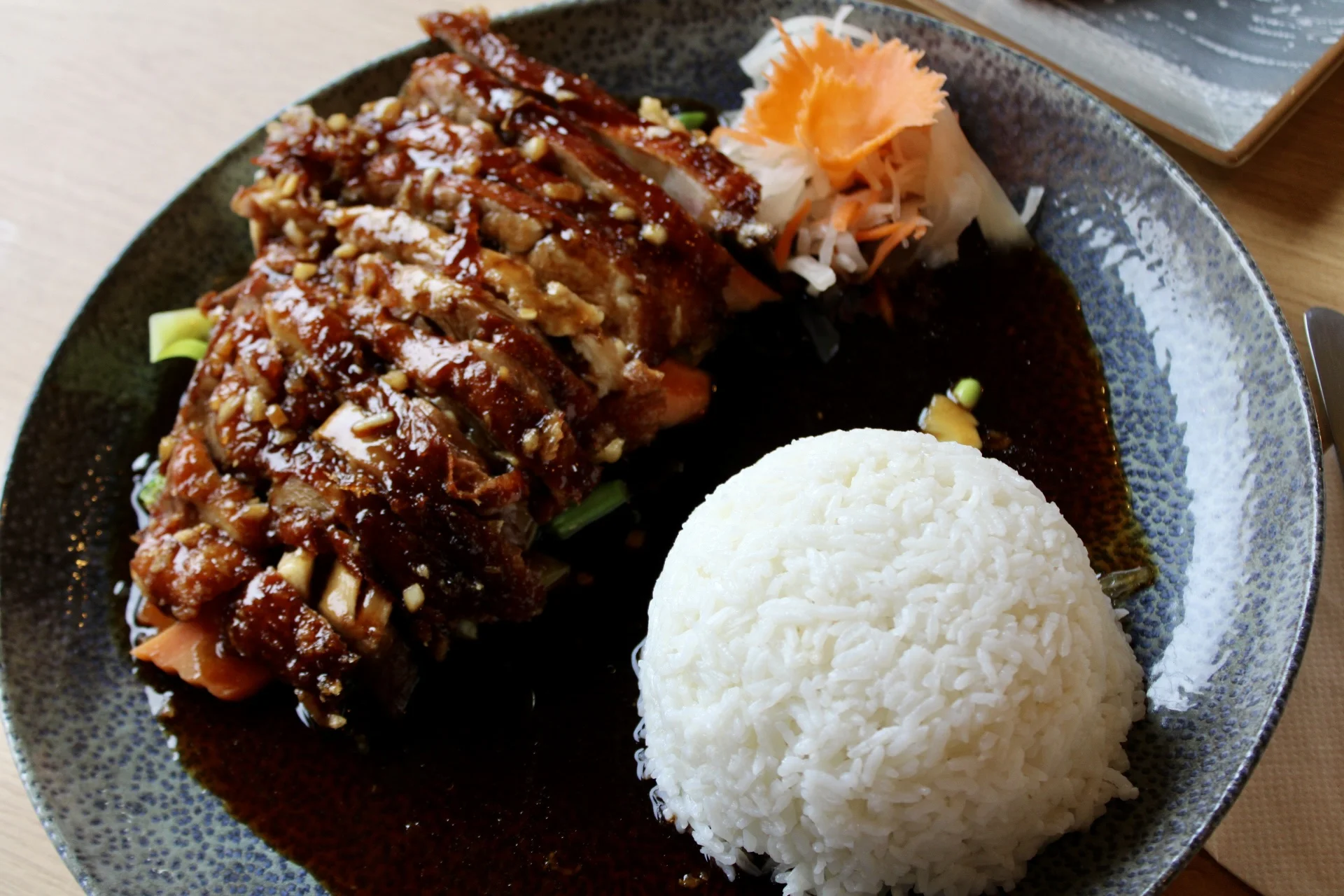 Tříchodové asijské menu v nové restauraci pro 2 osoby - Obrázek 7