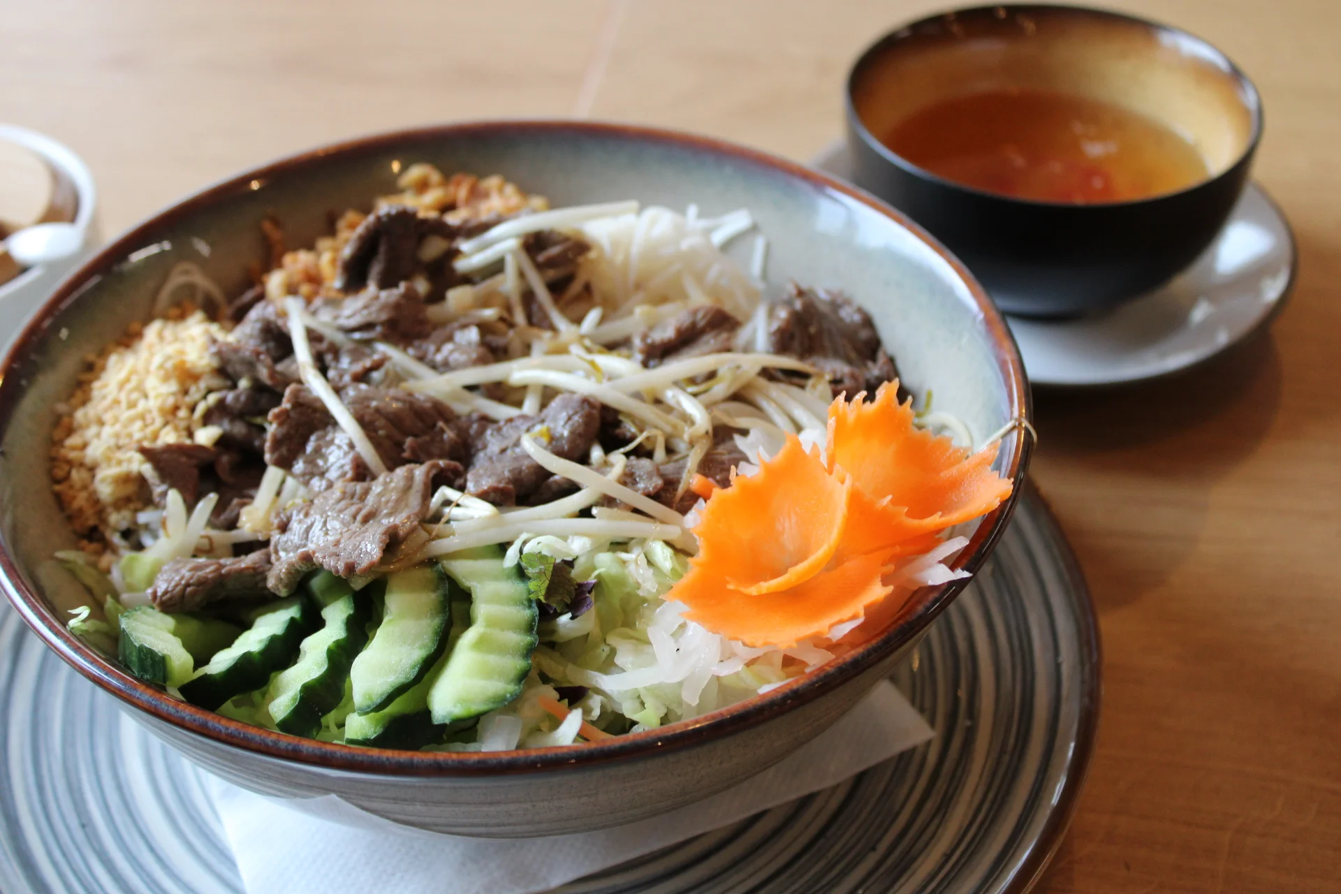 Tříchodové asijské menu v nové restauraci pro 2 osoby - Obrázek 6